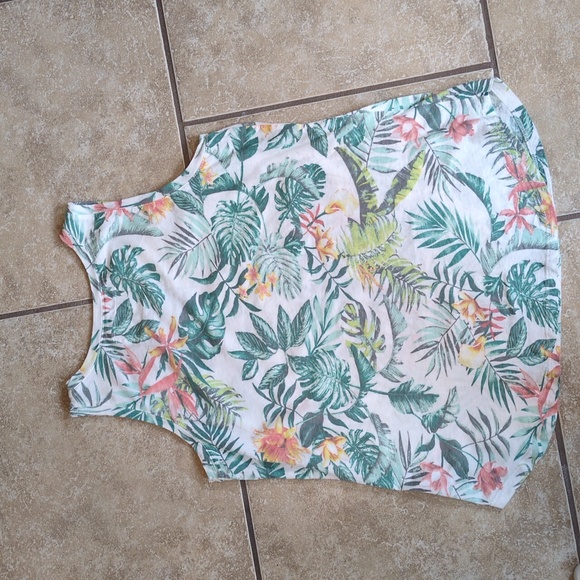 Tropical Floral Tank Top - Green and Pink - Picture 3 of 3